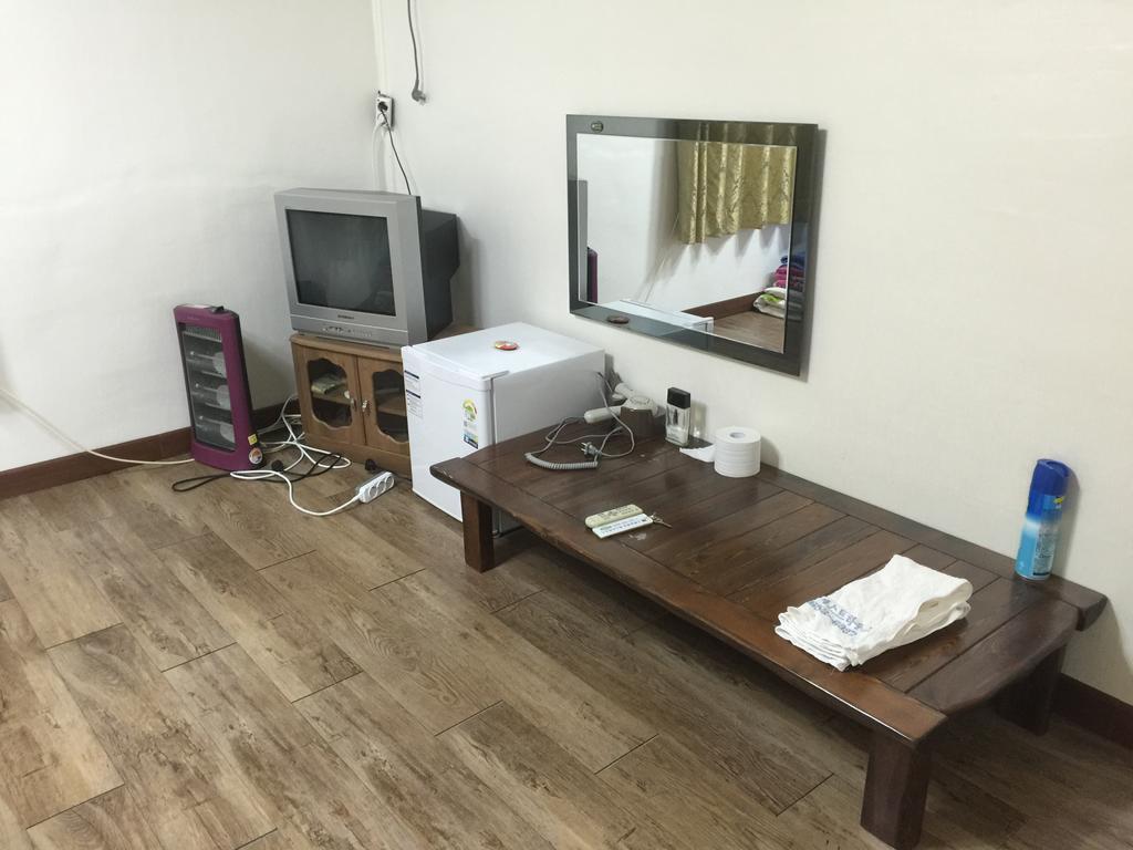 Gurye Guesthouse Extérieur photo